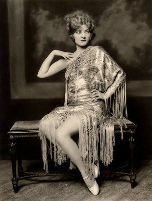 Ziegfeld-Follies-Girls-1920-Broadway-06